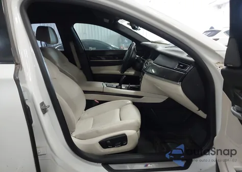 2015 BMW 750Li z USA, uszkodzony, nr VIN WBAYE8C52FD781788